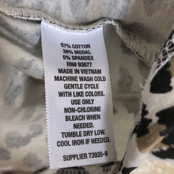 a.n.a Top Blouse Tee Animal Print NWT XXL - Picture 4 of 14